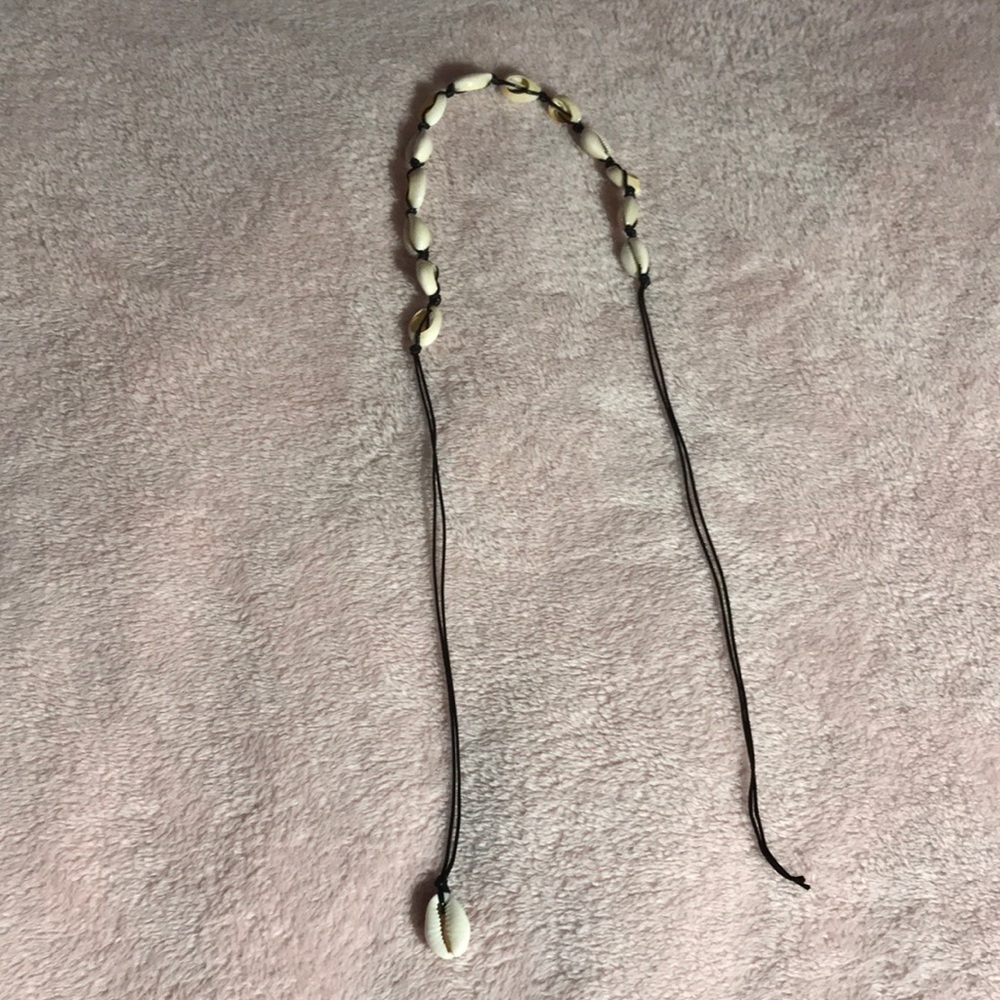 Shell necklace